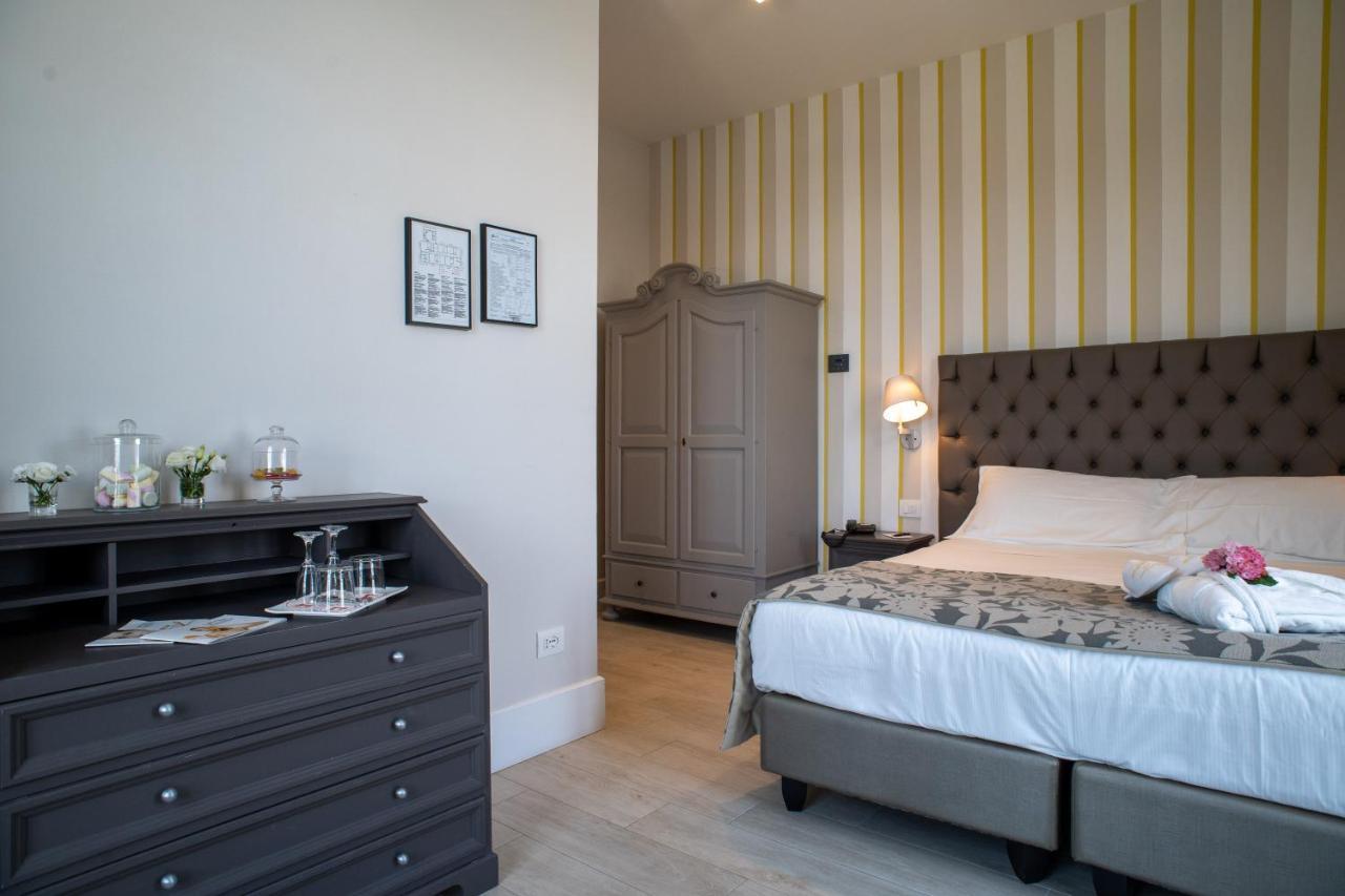 Park Hotel Italia Канеро Ривиера Екстериор снимка